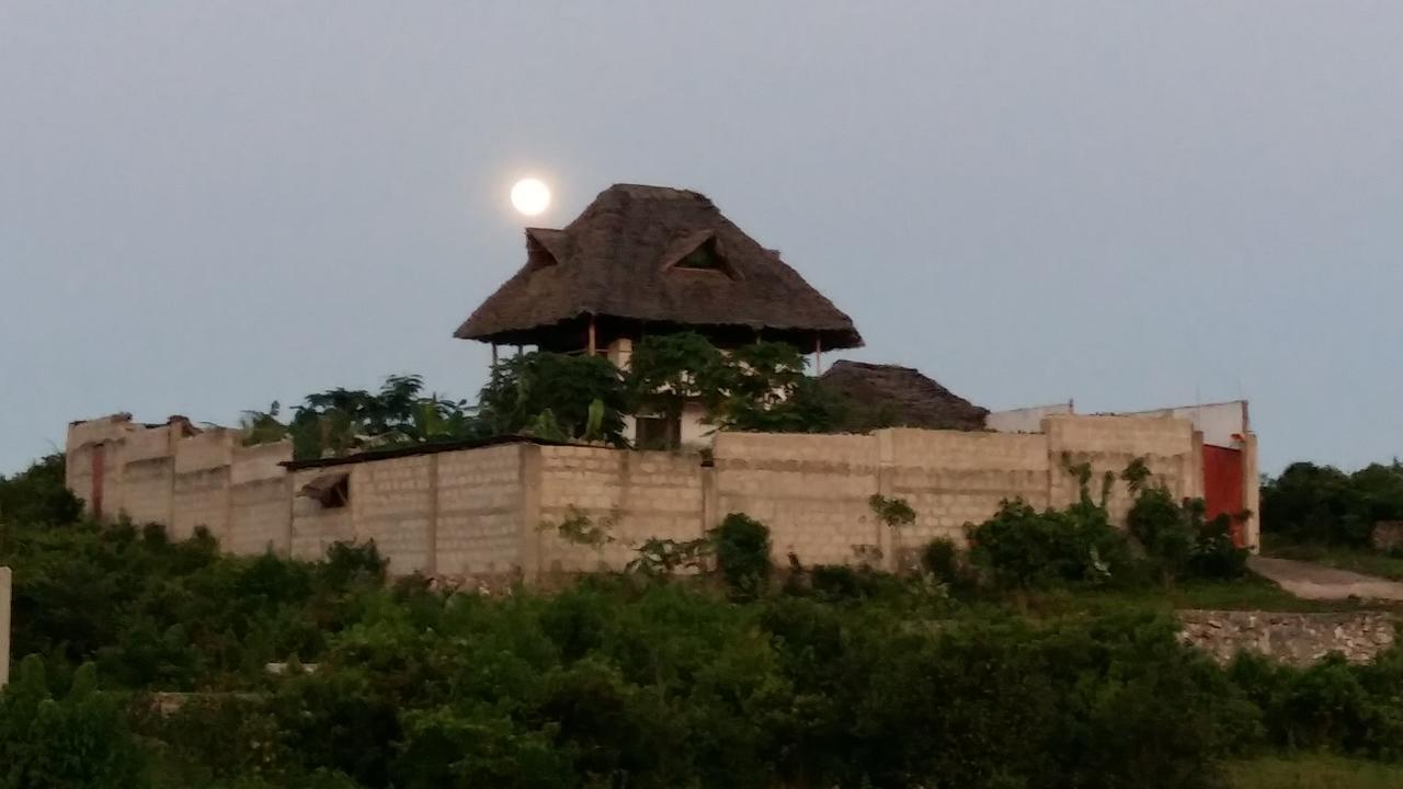 Bed and Breakfast Kilimani House Нунгви Экстерьер фото