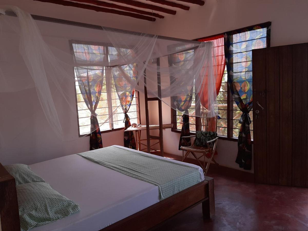 Bed and Breakfast Kilimani House Нунгви Экстерьер фото
